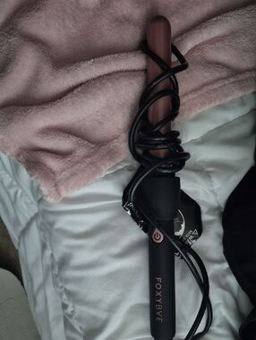 FOXYBAE Pink Curling Wand - Ceramic Barrel Hair Curler